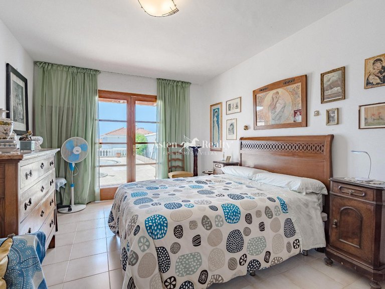 Villa for Sale in Callao Salvaje, Tenerife 12