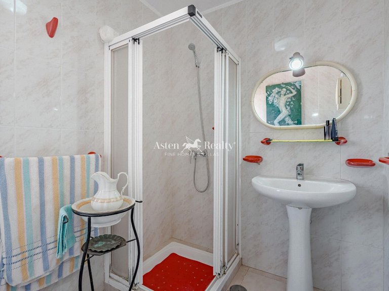 Villa for Sale in Callao Salvaje, Tenerife 16