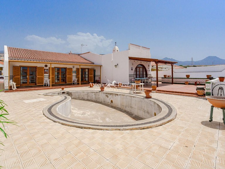 Villa for Sale in Callao Salvaje, Tenerife 17