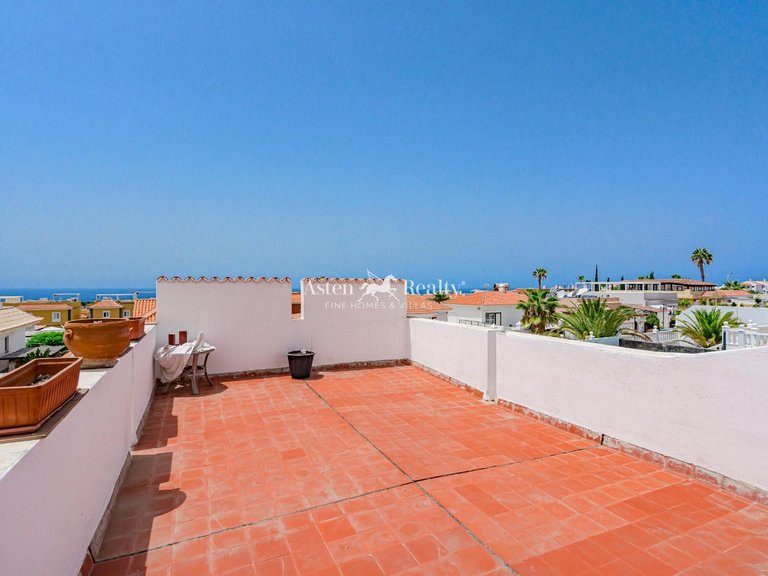 Villa for Sale in Callao Salvaje, Tenerife 19