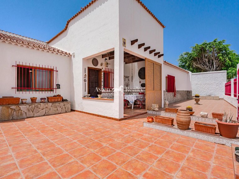 Villa for Sale in Callao Salvaje, Tenerife 20