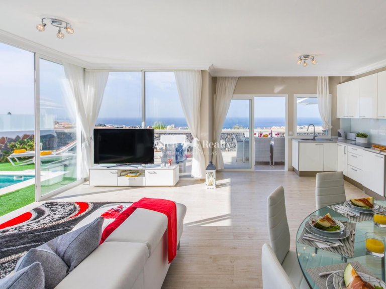 Town House for Sale in Torviscas Alto, Tenerife 4