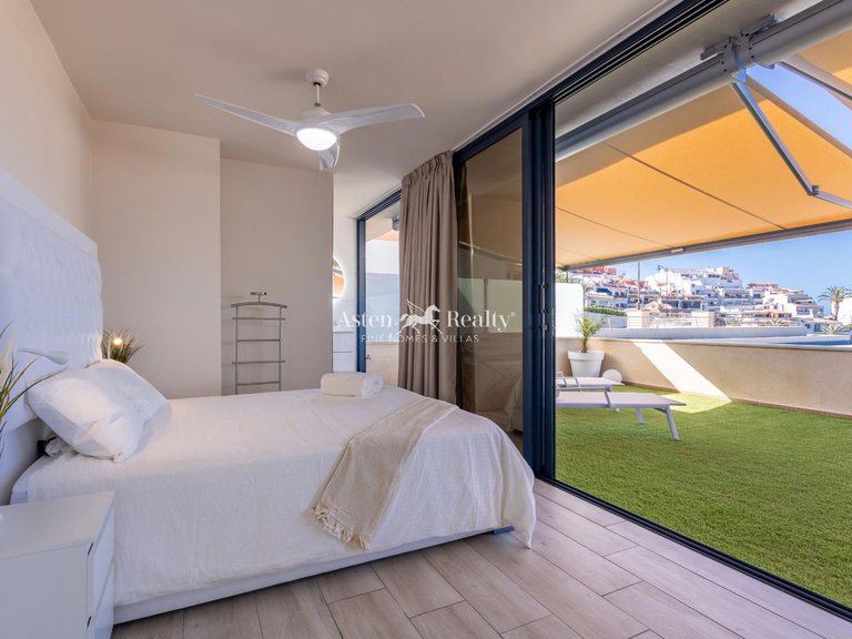 Penthouse for Sale in Puerto De Santiago, Tenerife 7