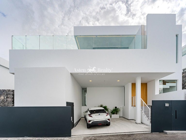 Villa for Sale in Callao Salvaje, Tenerife 2