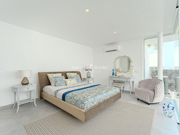 Villa for Sale in Callao Salvaje, Tenerife 5