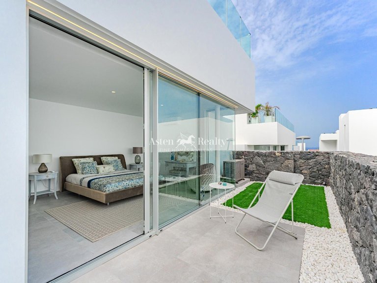 Villa for Sale in Callao Salvaje, Tenerife 9