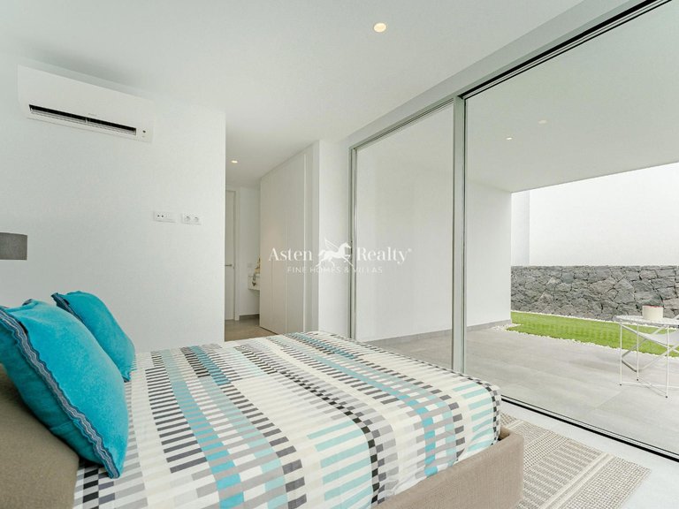 Villa for Sale in Callao Salvaje, Tenerife 12