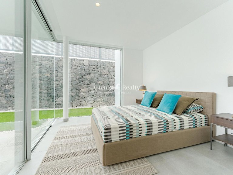 Villa for Sale in Callao Salvaje, Tenerife 14