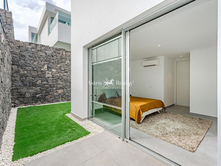 Villa for Sale in Callao Salvaje, Tenerife 18