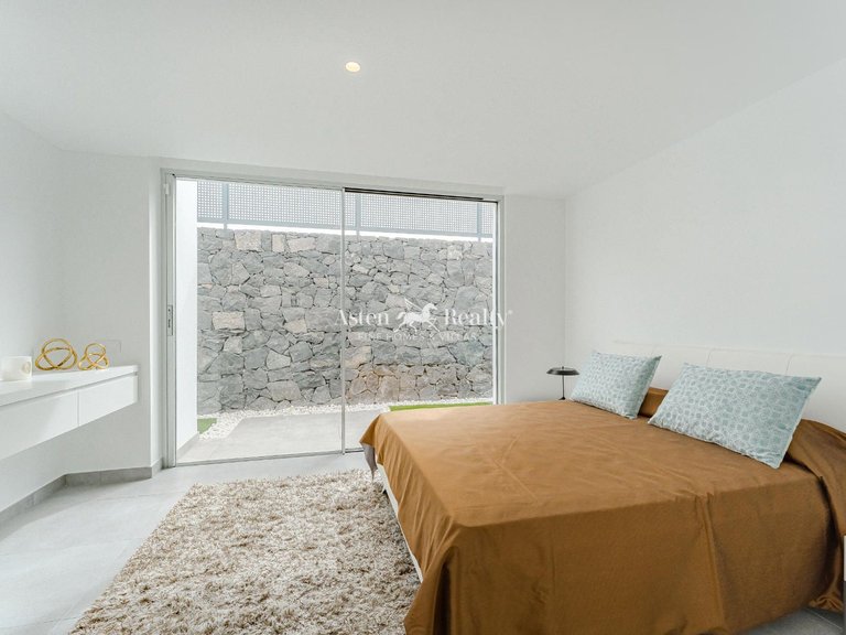 Villa for Sale in Callao Salvaje, Tenerife 20