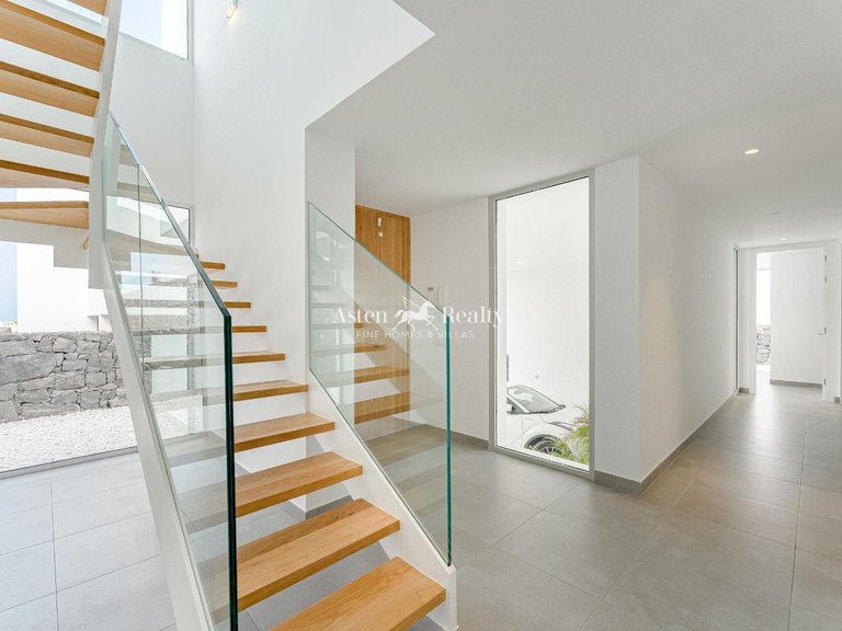 Villa for Sale in Callao Salvaje, Tenerife 23