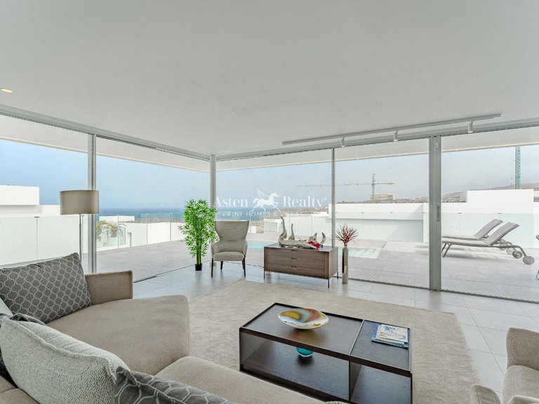 Villa for Sale in Callao Salvaje, Tenerife 32