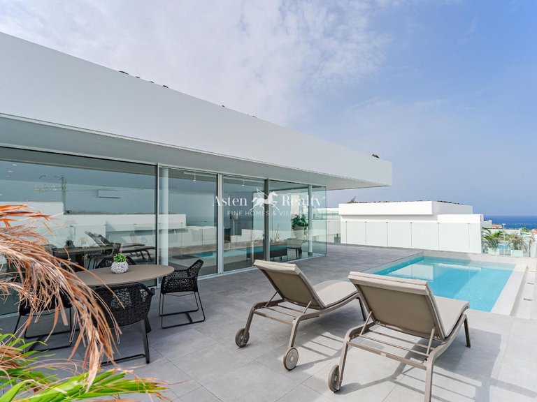 Villa for Sale in Callao Salvaje, Tenerife 37