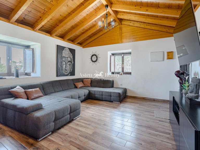 Villa for Sale in Guia De Isora, Tenerife 7