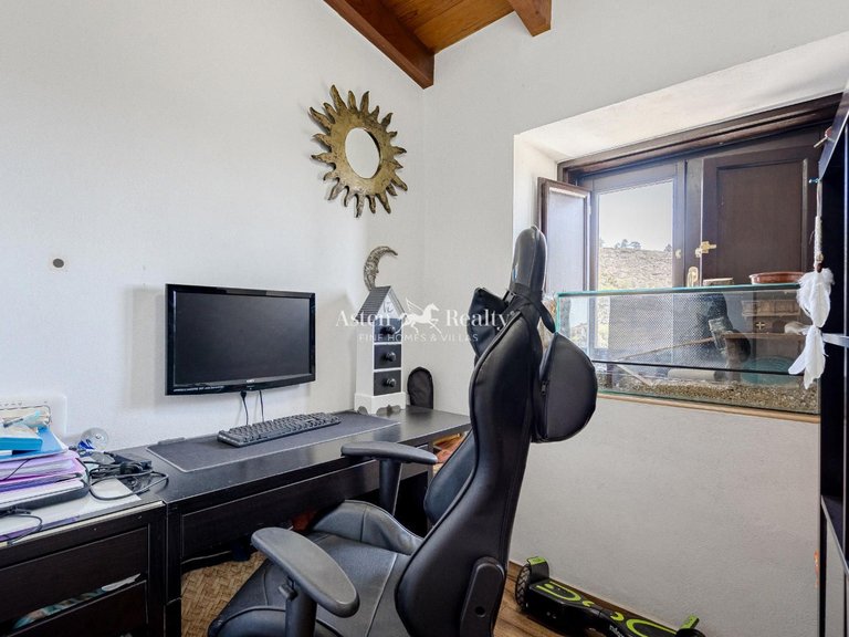 Villa for Sale in Guia De Isora, Tenerife 10