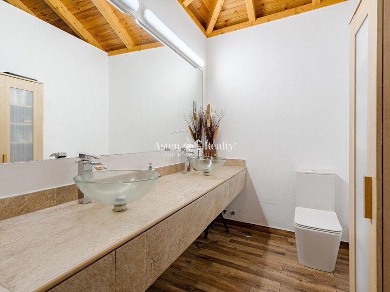 Villa for Sale in Guia De Isora, Tenerife 13