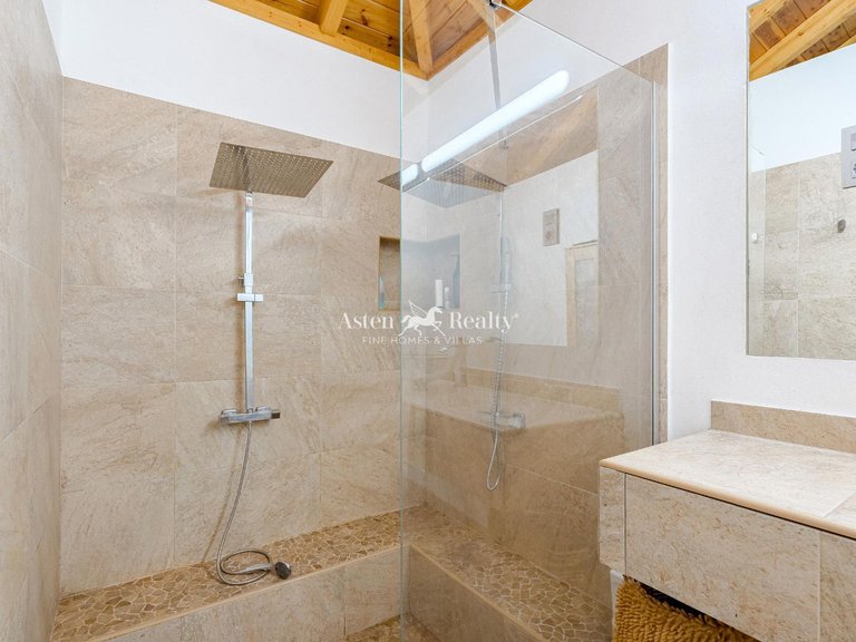 Villa for Sale in Guia De Isora, Tenerife 14