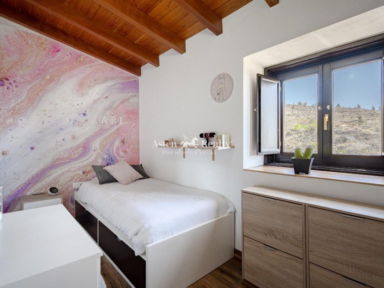 Villa for Sale in Guia De Isora, Tenerife 15