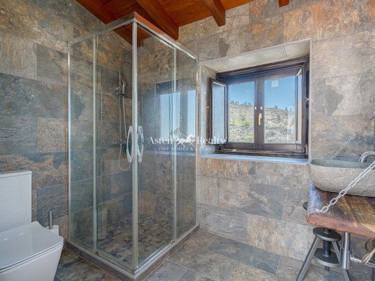 Villa for Sale in Guia De Isora, Tenerife 17