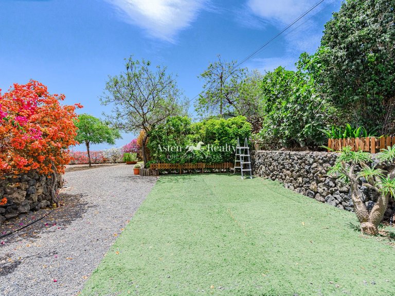 Villa for Sale in Guia De Isora, Tenerife 22