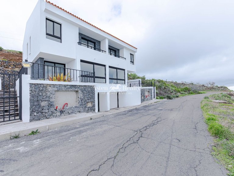 Town House for Sale in Vilaflor, Tenerife 1