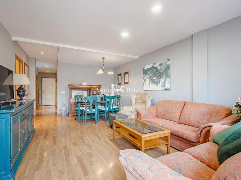 Apartment for Sale in Playa De Los Cristianos, Tenerife 8