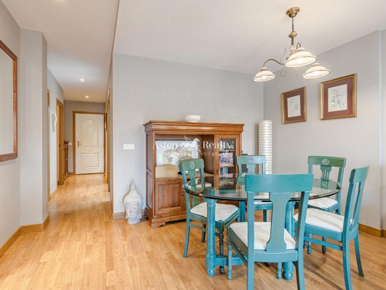 Apartment for Sale in Playa De Los Cristianos, Tenerife 10