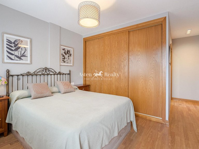 Apartment for Sale in Playa De Los Cristianos, Tenerife 18