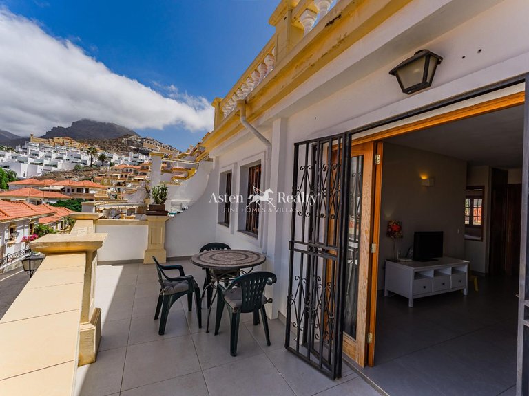 Apartment for Sale in San Eugenio Alto, Tenerife 4