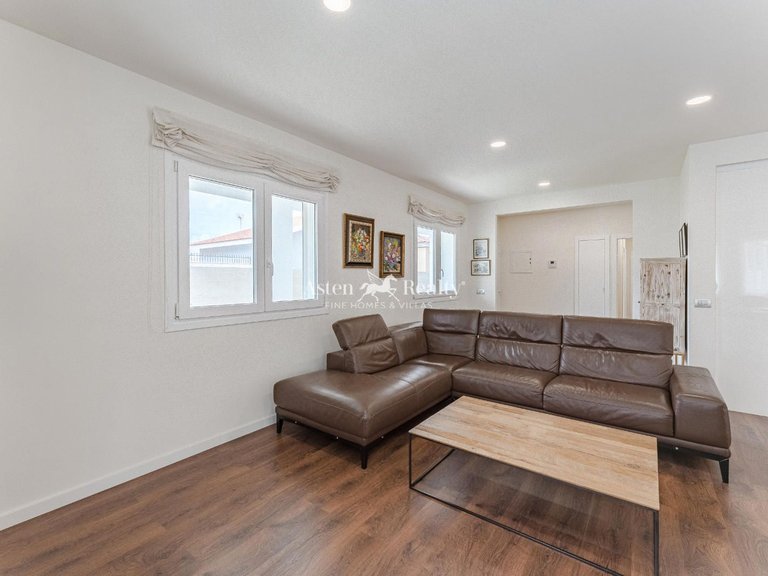 Villa for Sale in Adeje, Tenerife 8