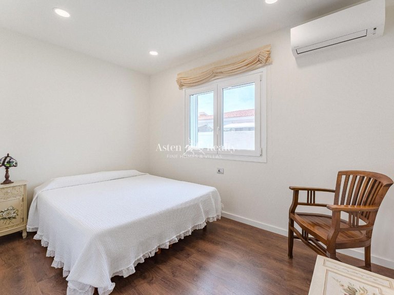 Villa for Sale in Adeje, Tenerife 13