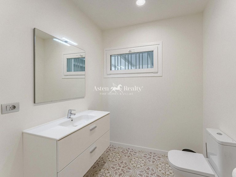 Villa for Sale in Adeje, Tenerife 18