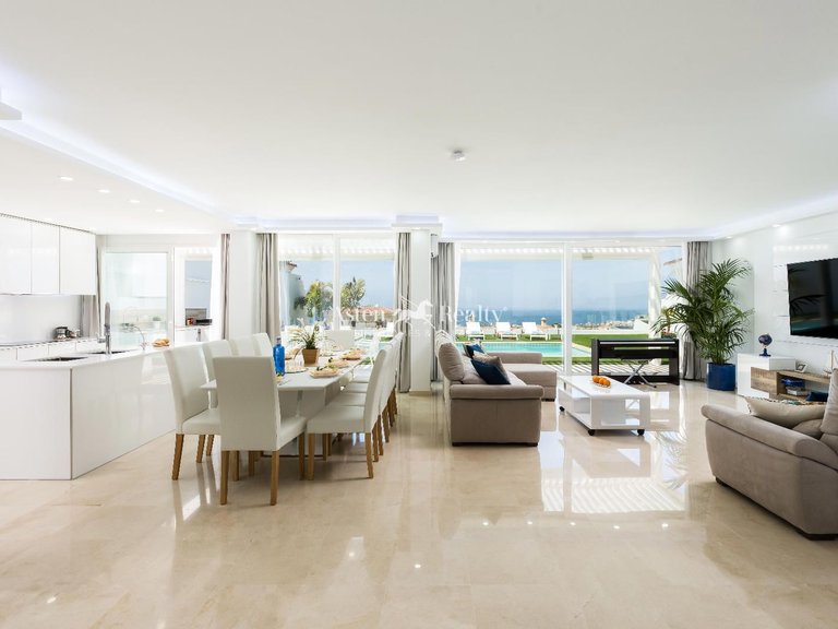 Villa for Sale in Torviscas Alto, Tenerife 6