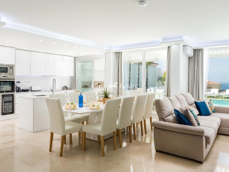 Villa for Sale in Torviscas Alto, Tenerife 8