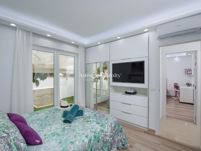 Villa for Sale in Torviscas Alto, Tenerife 21