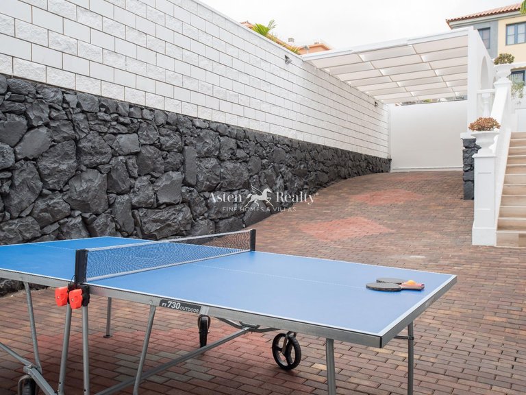 Villa for Sale in Torviscas Alto, Tenerife 28