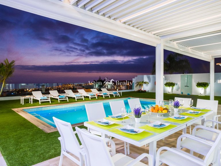 Villa for Sale in Torviscas Alto, Tenerife 35