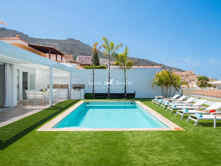 Villa for Sale in Torviscas Alto, Tenerife 38