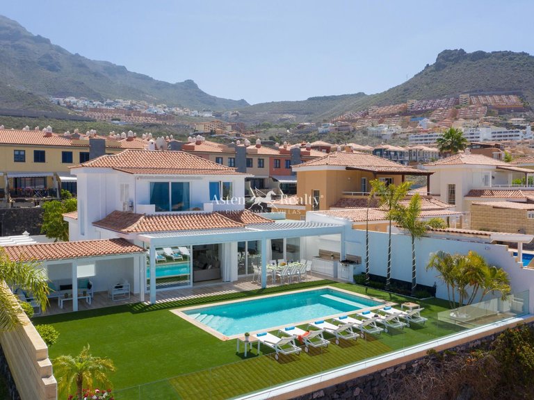 Villa for Sale in Torviscas Alto, Tenerife 49