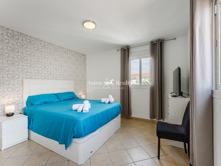 Town House for Sale in Torviscas Alto, Tenerife 11