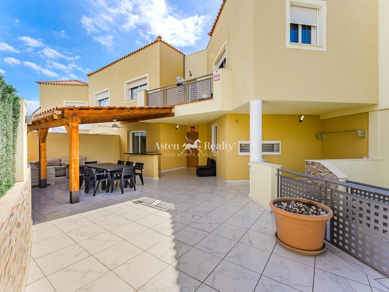 Town House for Sale in Torviscas Alto, Tenerife 2