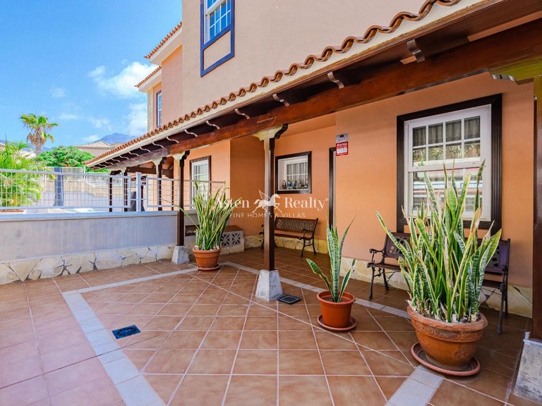 Town House for Sale in Adeje, Tenerife 2