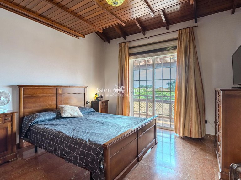 Town House for Sale in Adeje, Tenerife 8