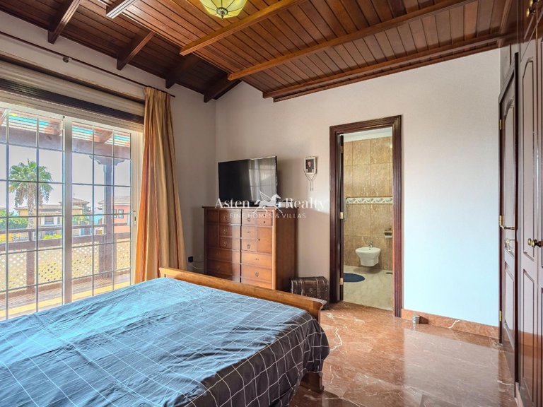 Town House for Sale in Adeje, Tenerife 9