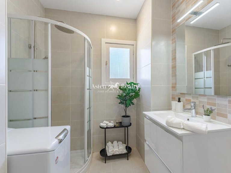 Apartment for Sale in Los Cristianos, Tenerife 15