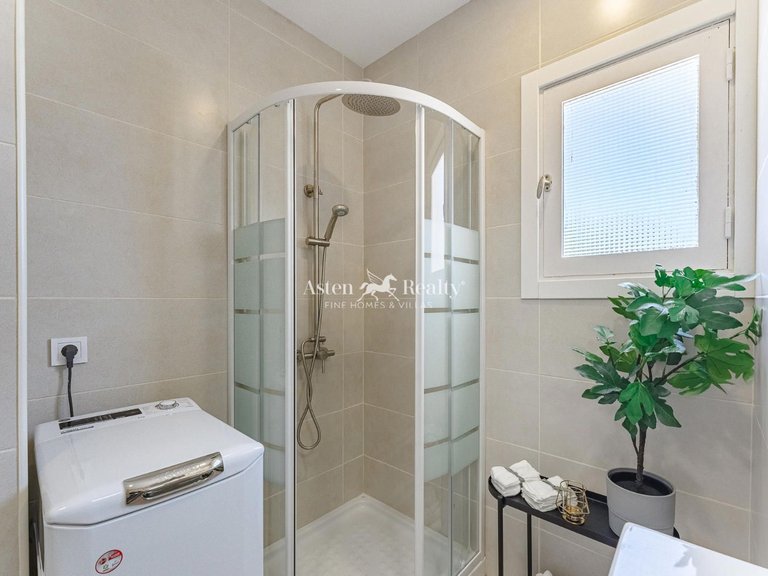 Apartment for Sale in Los Cristianos, Tenerife 16