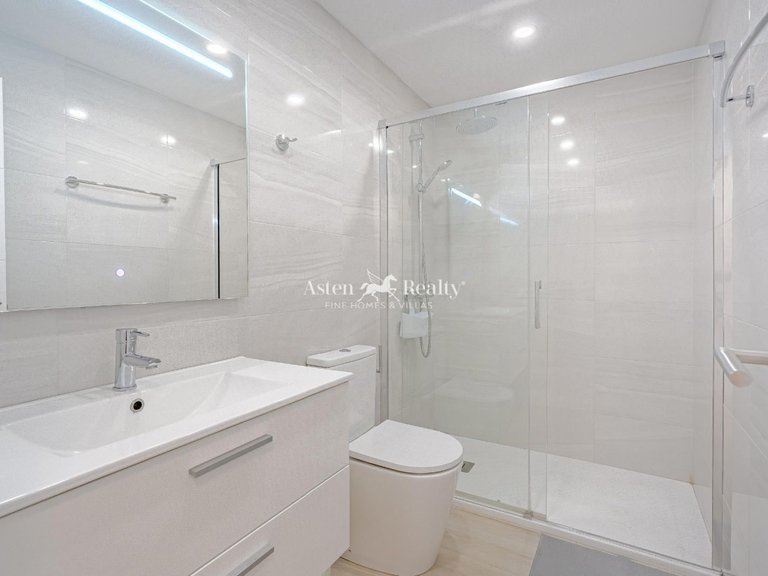 Apartment for Sale in Torviscas Bajo, Tenerife 6