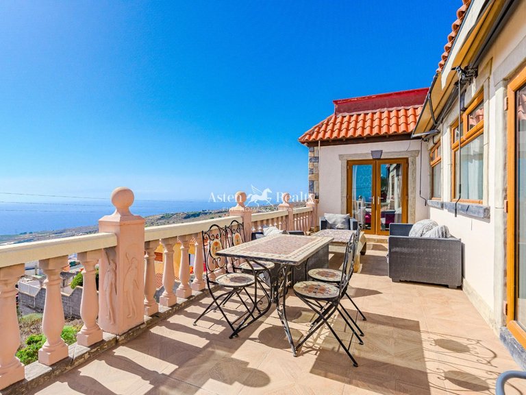 Villa for Sale in Adeje, Tenerife 10