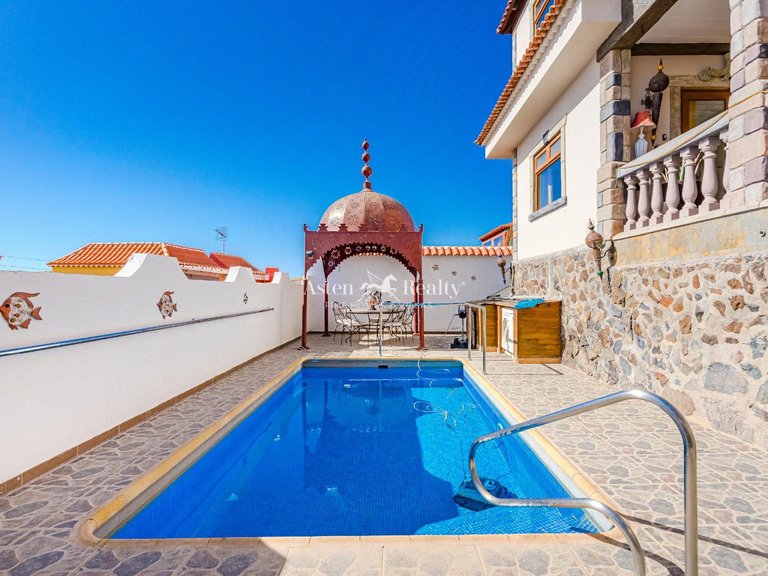 Villa for Sale in Adeje, Tenerife 18