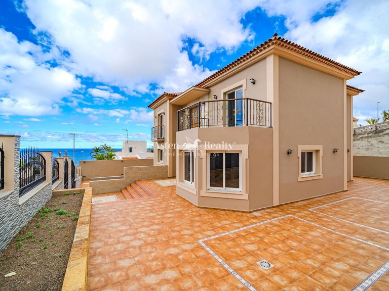 Villa for Sale in Garachico, Tenerife 3
